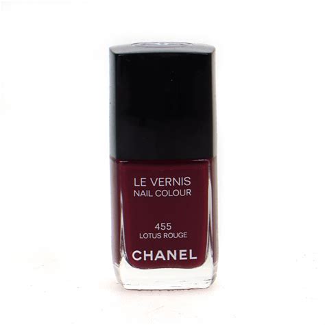 vernis chanel lotus rouge|le vernis nail color.